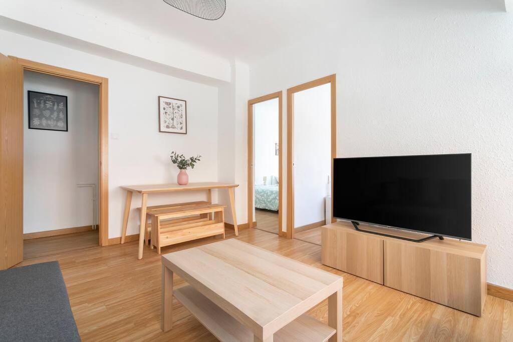 Encantador Apartamento De 3 Habitaciones Con Balcon Alicante Dış mekan fotoğraf