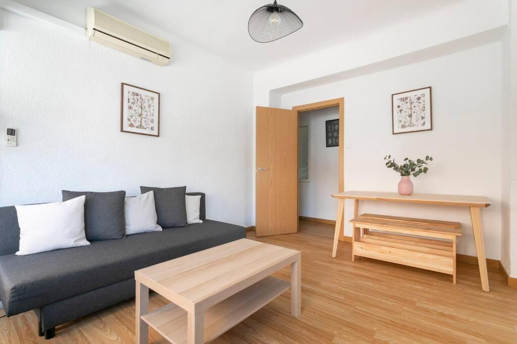 Encantador Apartamento De 3 Habitaciones Con Balcon Alicante Dış mekan fotoğraf